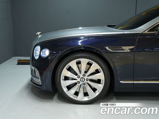 Bentley Flying Spur — interior