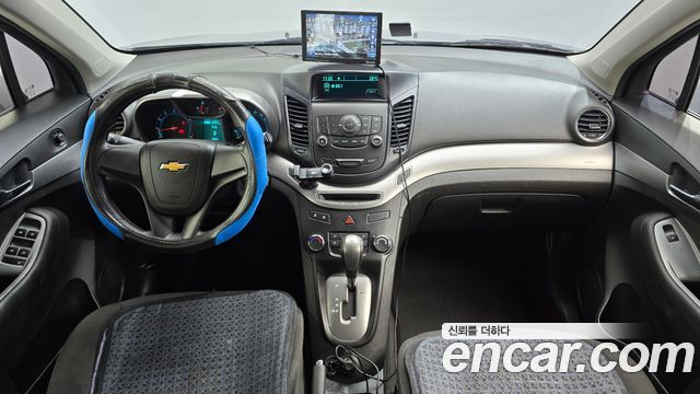 Chevrolet Korea Orlando — interior
