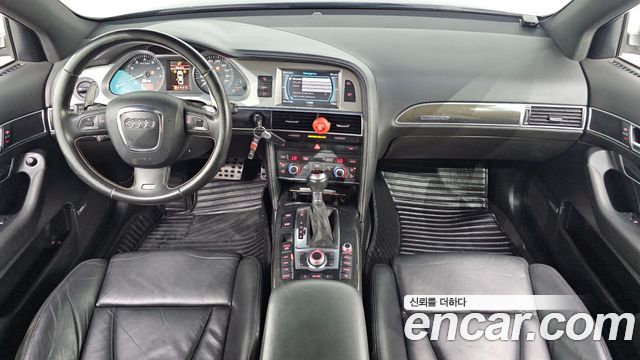 Audi S6 — interior
