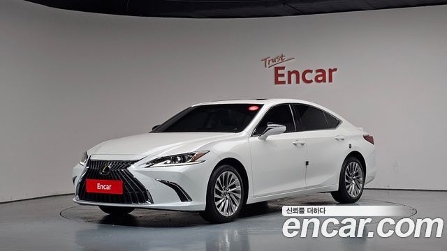 Lexus ES — exterior
