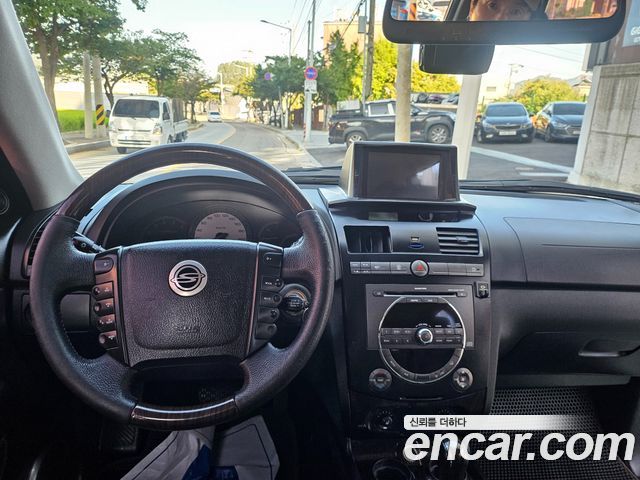 KG Mobility Rexton — interior