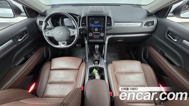 Renault Korea QM6 — interior