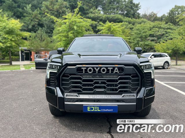 Toyota Tundra — exterior