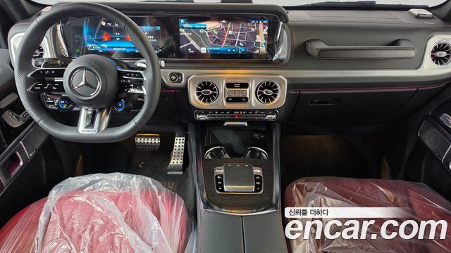 Mercedes-Benz G-Class — interior
