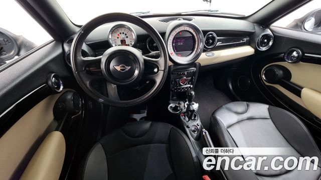 MINI Coupe — interior