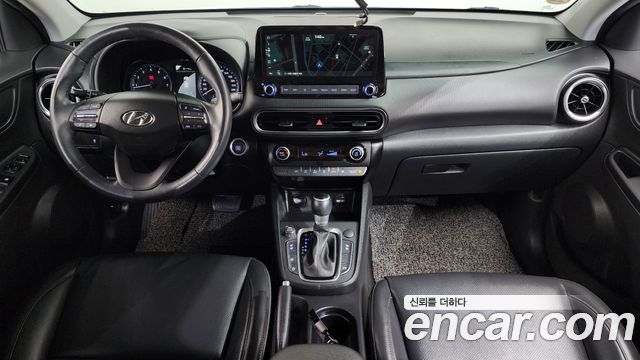 Hyundai Kona — interior