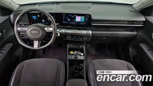 Hyundai Kona — interior