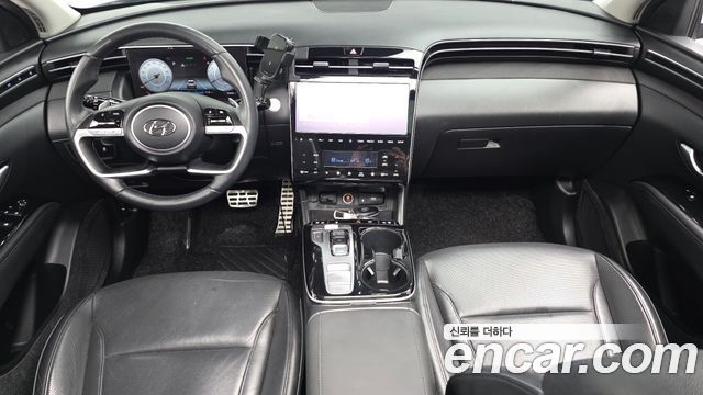 Hyundai Tucson — interior