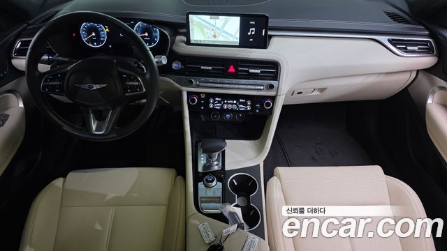 Genesis G70 — interior