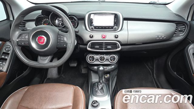 Fiat 500X — interior