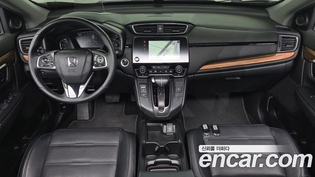 Honda CR-V — interior
