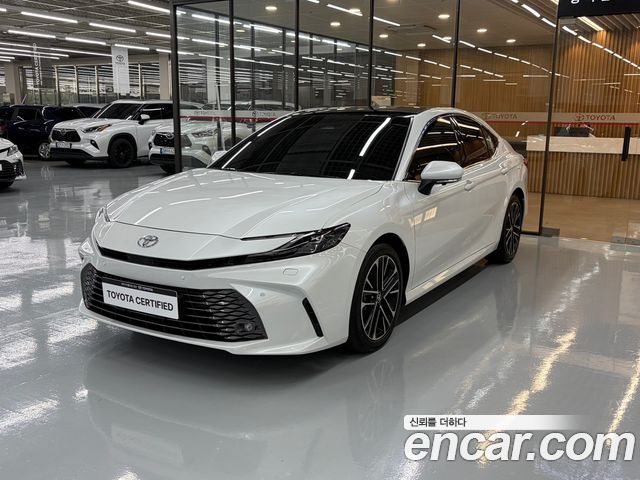 Toyota Camry — exterior