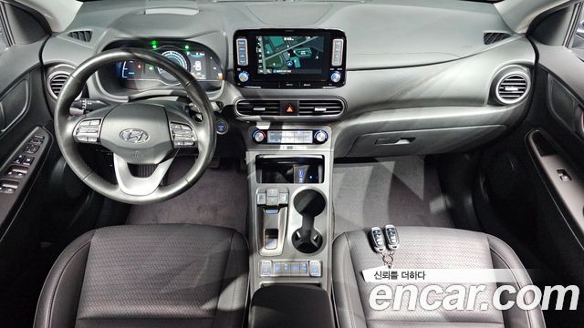 Hyundai Kona — interior