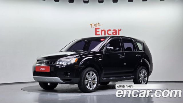Mitsubishi Outlander — exterior