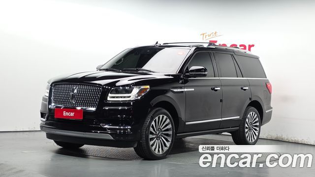 Lincoln Navigator — exterior