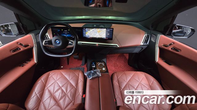 BMW iX — interior