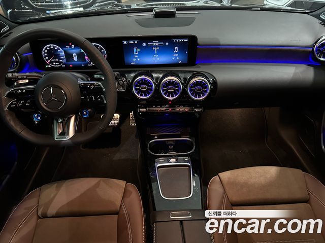 Mercedes-Benz A-Class — interior