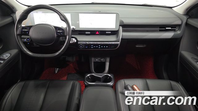 Hyundai IONIQ 5 — interior