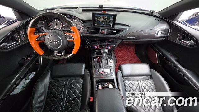Audi S7 — interior