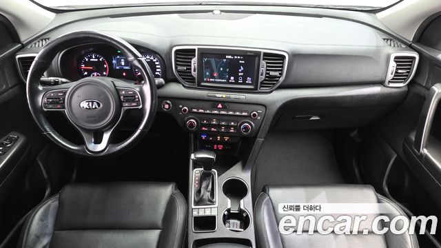 Kia Sportage — interior