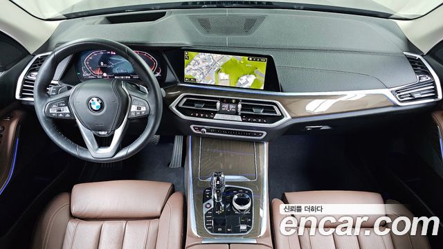BMW X5 — interior