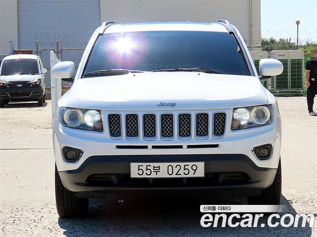 Jeep Compass — exterior