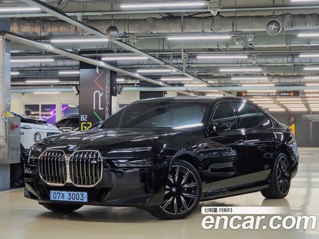 BMW i7 — exterior
