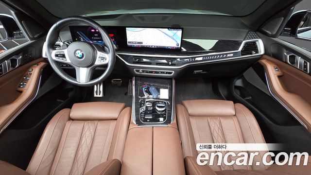BMW X5 — interior