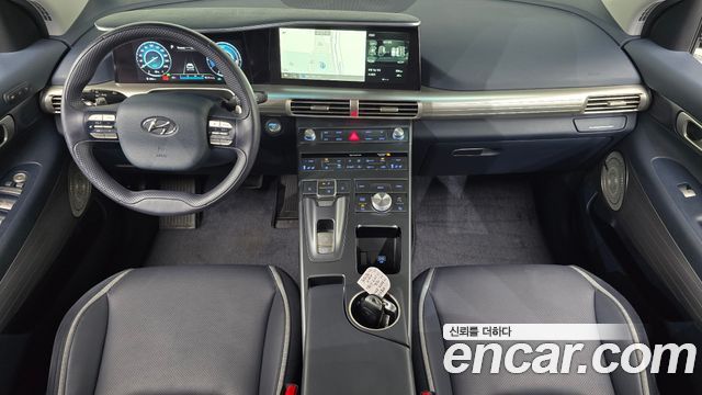Hyundai Nexo — interior