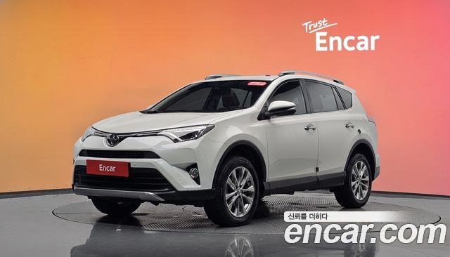 Toyota RAV4 — exterior