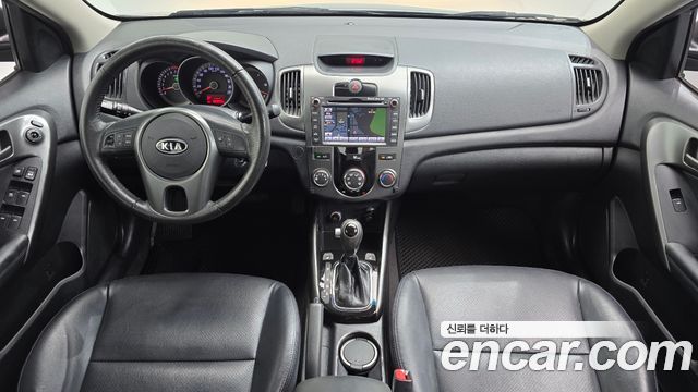 Kia Forte — interior