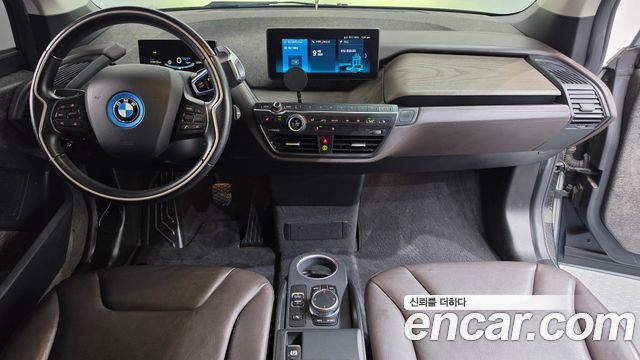 BMW i3 — interior