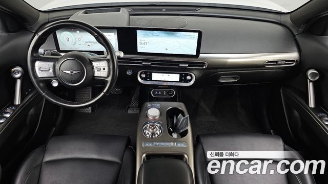 Genesis GV60 — interior