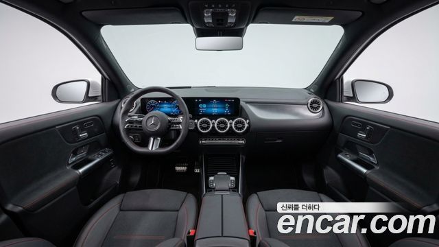 Mercedes-Benz EQA — interior