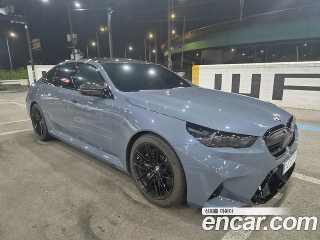 BMW M5 — exterior