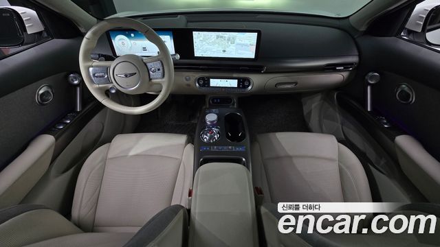 Genesis GV60 — interior