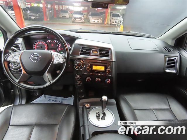 KG Mobility Korando — interior