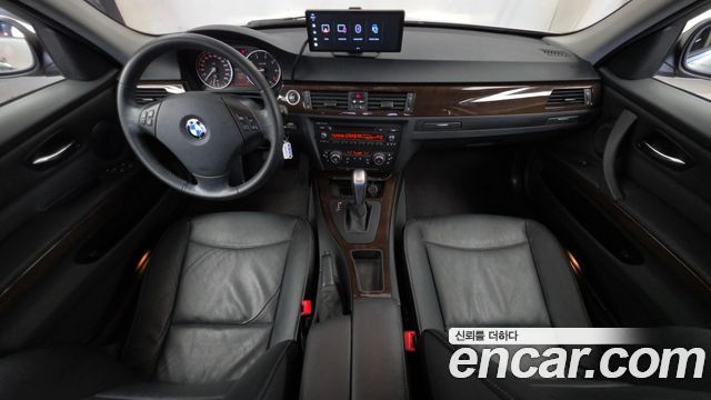 BMW 3 Series — interior