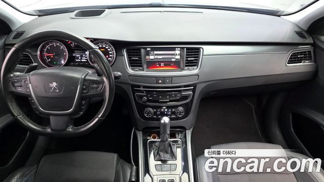 Peugeot 508 — interior