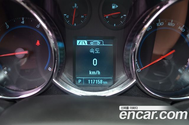 Chevrolet Korea Cruze — interior
