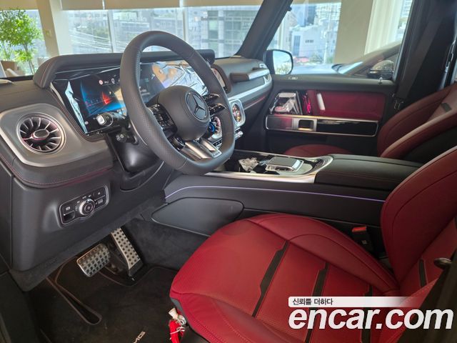 Mercedes-Benz G-Class — interior