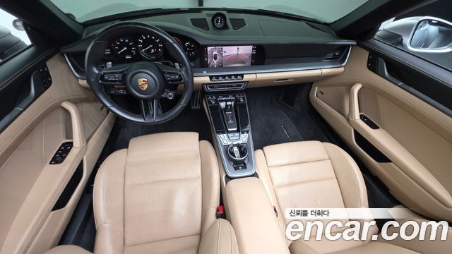 Porsche 911 — interior