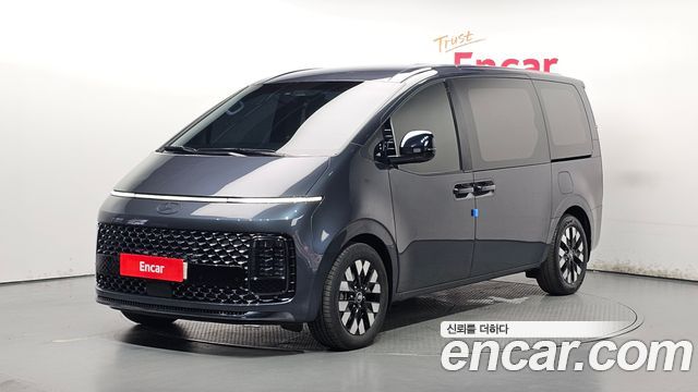 Hyundai Staria