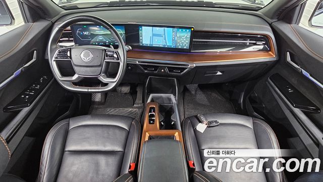 KG Mobility Torres — interior