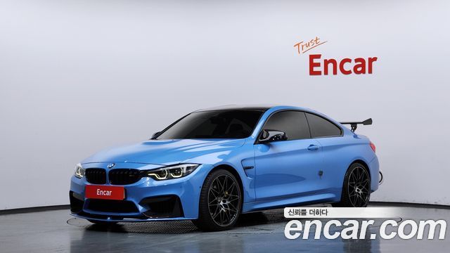 BMW M4 — exterior
