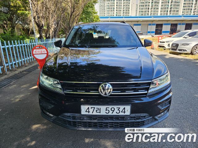 Volkswagen Tiguan — exterior
