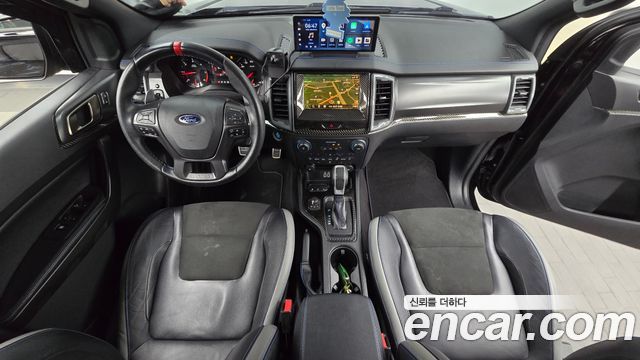 Ford Ranger — interior