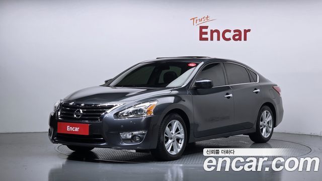 Nissan Altima — exterior