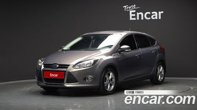 Ford Focus — exterior