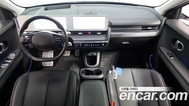 Hyundai IONIQ 5 — interior